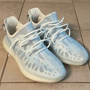Adidas Yeezy Boost 350 V2 Mono-Ice mesh primeknit sports sneakers - SIZE 11